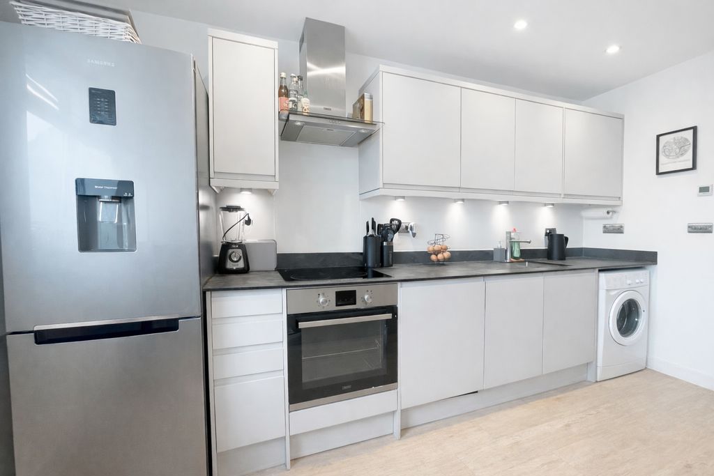 Tempus Court, Bellfield Road